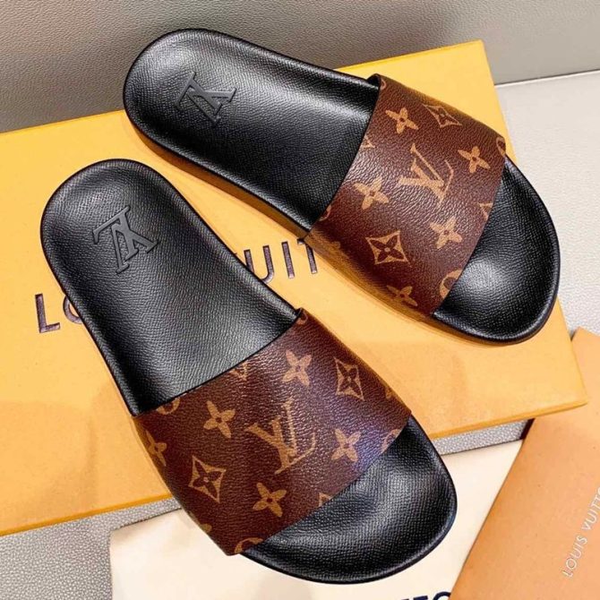 Louis Vuitton Monogram Canvas Flat Slide Sandals Coffee 2019