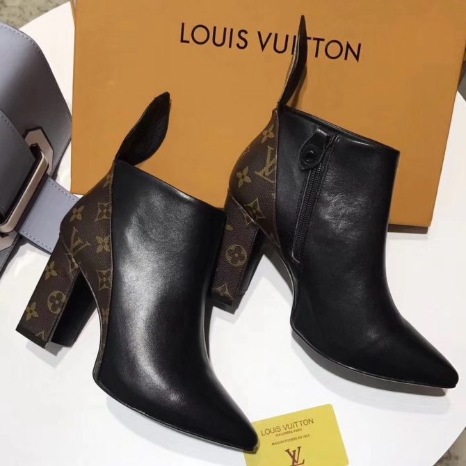 Louis Vuitton Rodeo Queen Low Boot 1A2VJ7