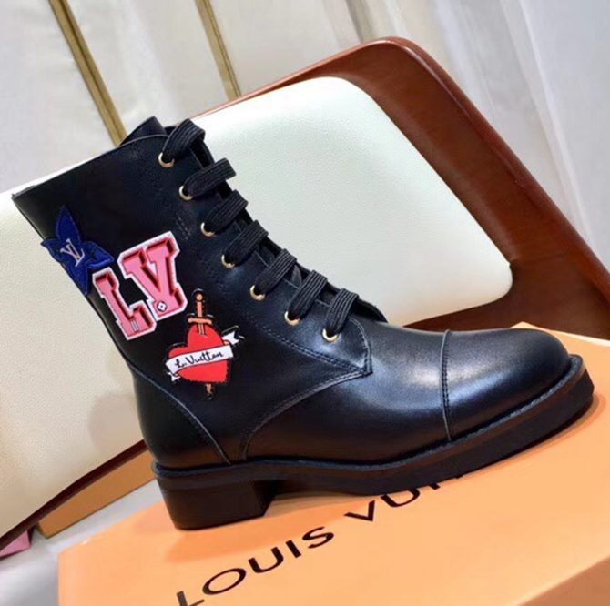 Louis Vuitton LV BLACK HEART FLAT RANGER Boot 1A4MLY